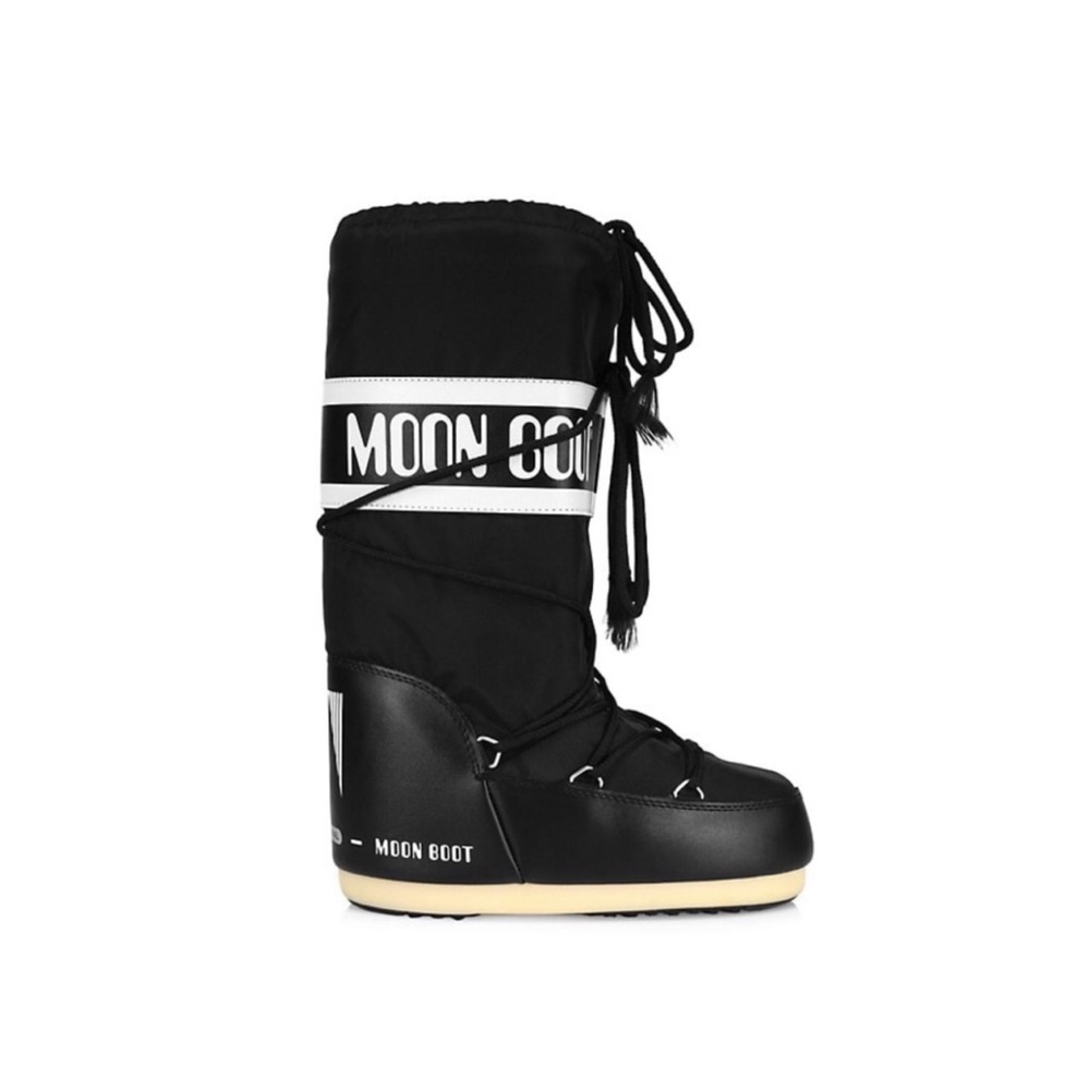 100% Authentic Moon Boots! Worn once on vacation!